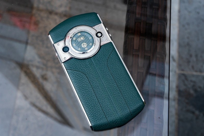 奢华 不止是价格 更是艺术与科技的融合——8848钛金手机