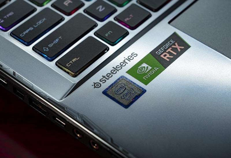 难寻弱点的真 · 六边形战士？微星GP75 笔记本电脑 评测