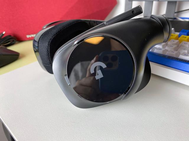 我这猪脑子，不用害怕打完游戏忘记摘耳机就起身了