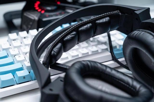 ROG电竞耳机只要半价？ROG百夫长 7.1游戏耳机分享体验