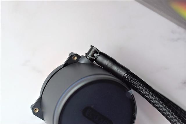 手把手教你装CPU水冷，超频三凌镜360水冷分享