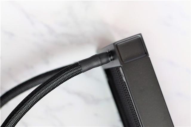 手把手教你装CPU水冷，超频三凌镜360水冷分享