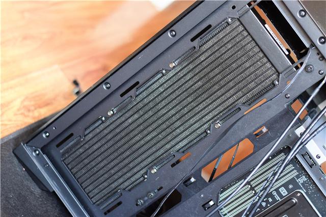 手把手教你装CPU水冷，超频三凌镜360水冷分享