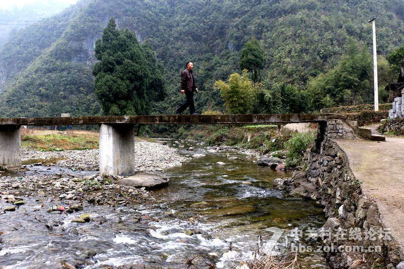 远离尘嚣，山清水秀