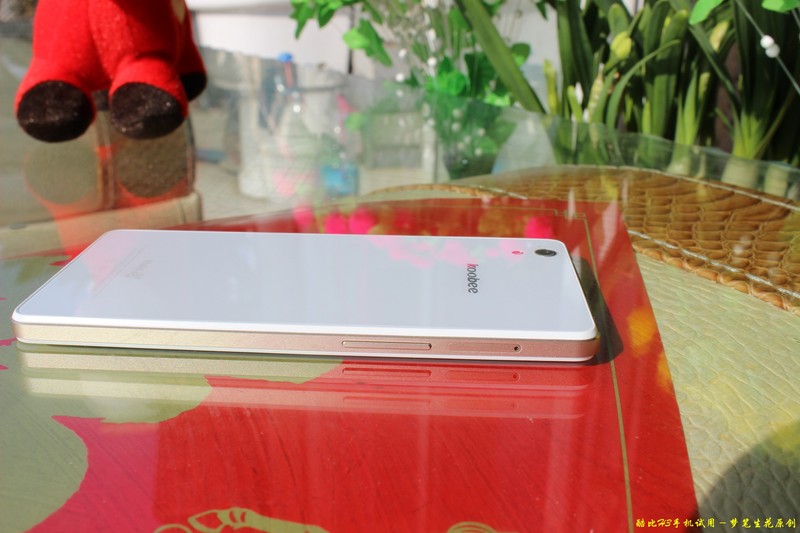 【酷比H3·美好初体验】㈠高贵时尚大气，轻薄洁白如玉－高清大图赏析