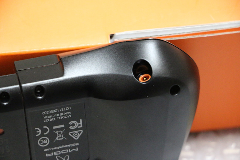 【MOGA ACE游戏手柄试用】开箱与iPhone5完美结合