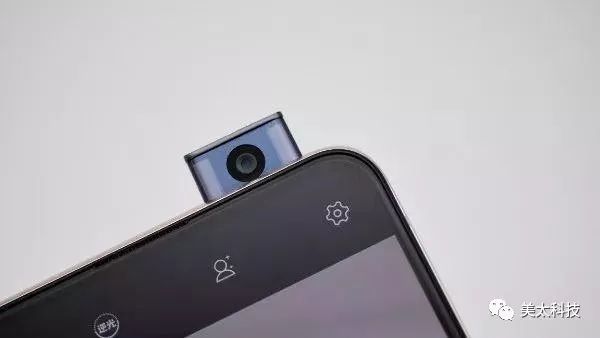 红米推高通骁龙855旗舰新机，弥补小米9续航短板！