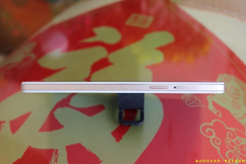 【酷比H3·美好初体验】㈠高贵时尚大气，轻薄洁白如玉－高清大图赏析