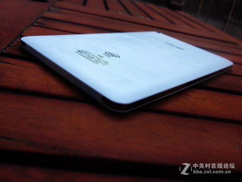 走进WIN10平板时代——驰为Hi8体验