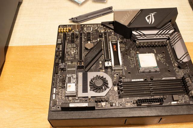 300元组件稀缺右侧透主机？鑫谷开元G5机箱装机