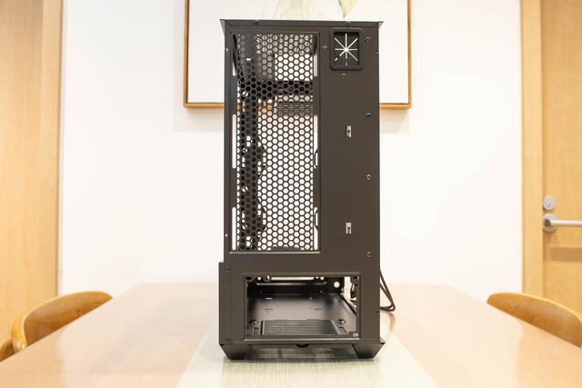 300元组件稀缺右侧透主机？鑫谷开元G5机箱装机