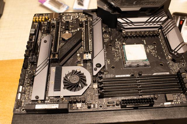 300元组件稀缺右侧透主机？鑫谷开元G5机箱装机