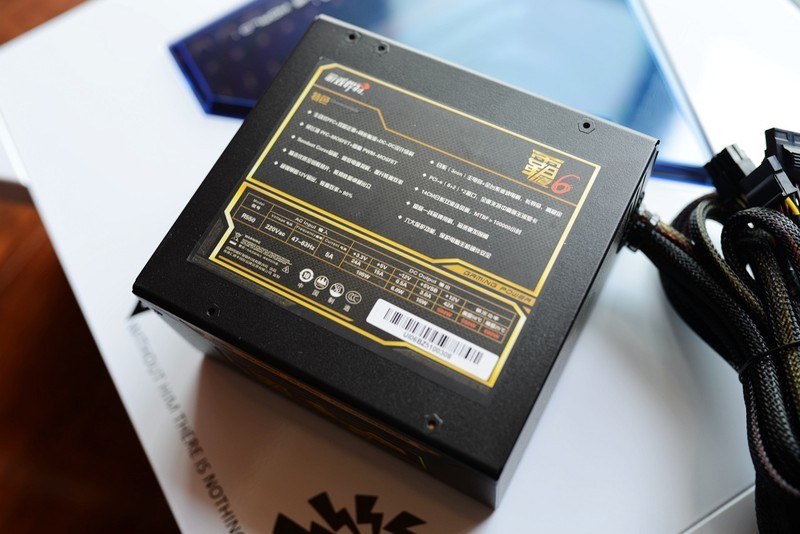 HyperX savage 野性风骚红，ROG GTX970霸道攒机作业