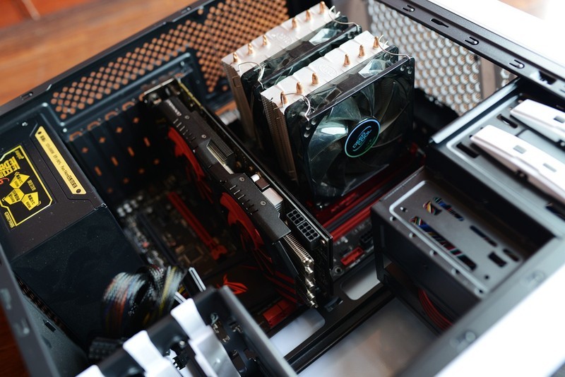 HyperX savage 野性风骚红，ROG GTX970霸道攒机作业