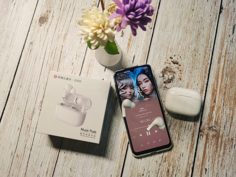 这颜值漂亮了，0延迟的真无线降噪耳机Music Pods评测