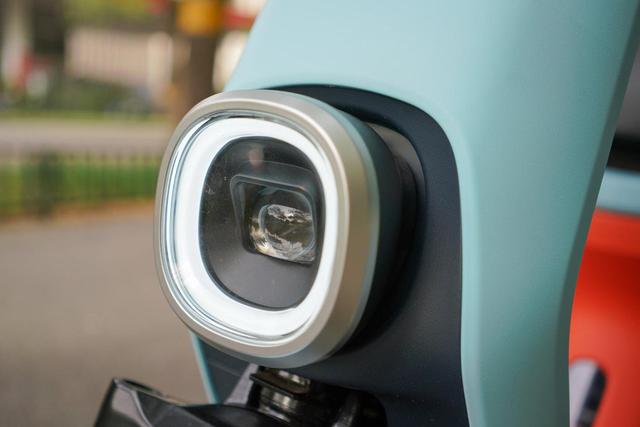 电动车也智能化？九号C40轻松上路，上车即走