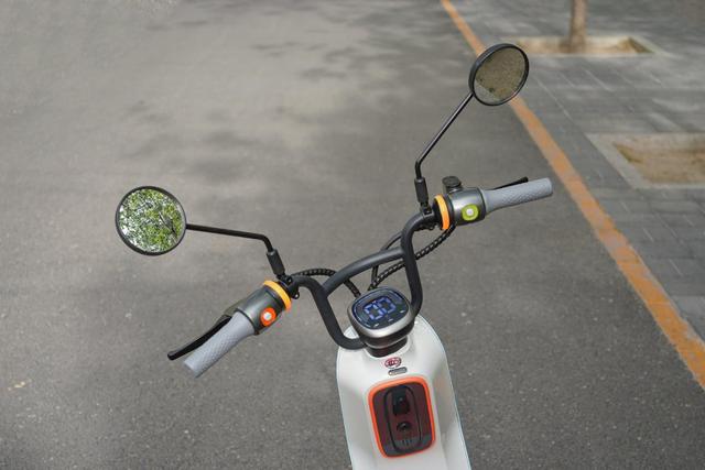 电动车也智能化？九号C40轻松上路，上车即走