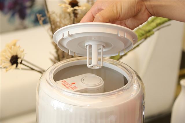 6L大水箱，加湿长达25小时，还能UV除菌！小熊加湿器体验