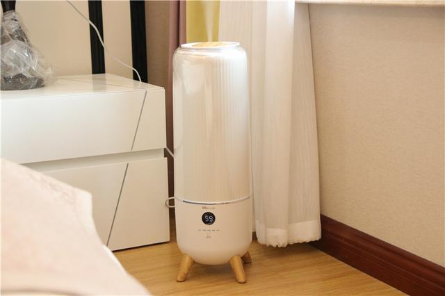 6L大水箱，加湿长达25小时，还能UV除菌！小熊加湿器体验