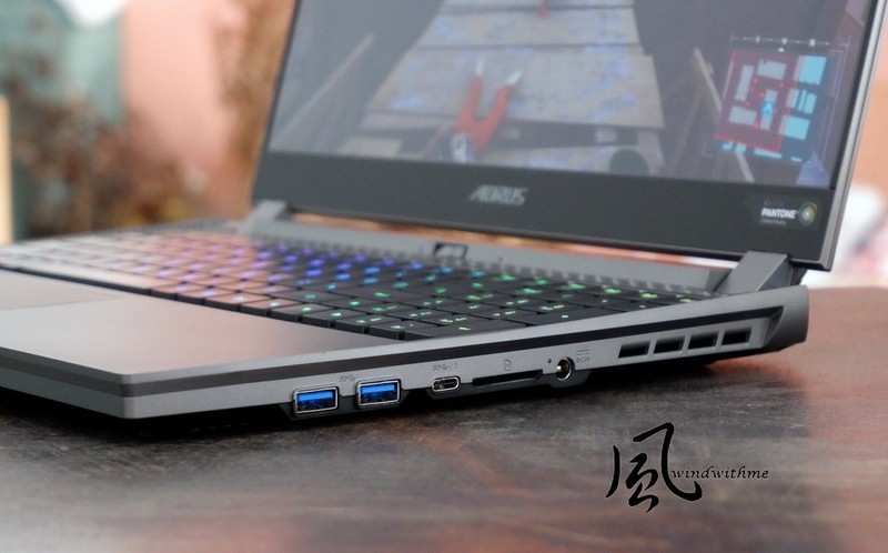 技嘉AORUS 15G搭载机械式键盘与全新电竞外型完整解析