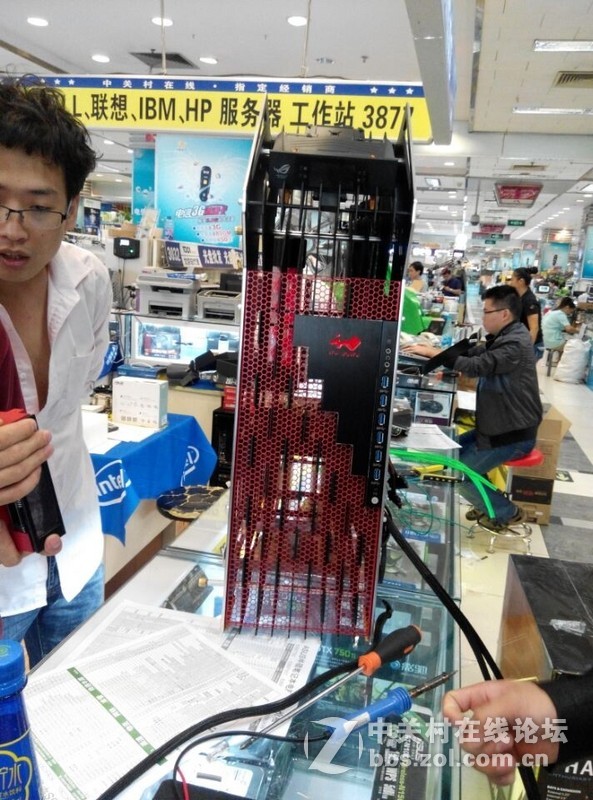 I7-5960X 迎广怪兽! R5E! 双华硕黑泰坦！全定制水冷！ 样机！出！出！出！