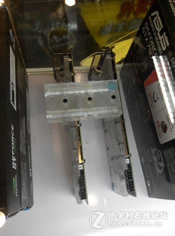 I7-5960X 迎广怪兽! R5E! 双华硕黑泰坦！全定制水冷！ 样机！出！出！出！