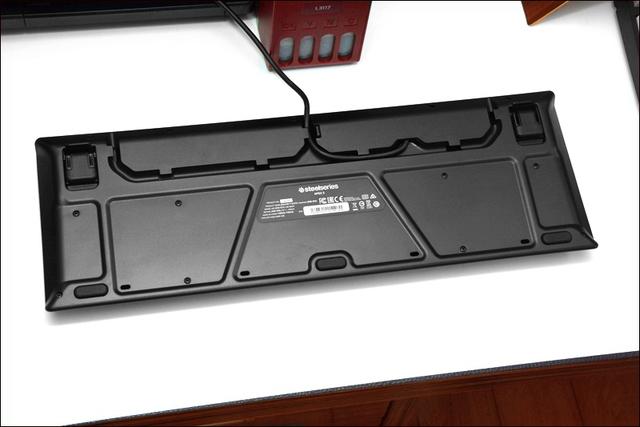 噪音控制堪比静音红轴，Apex家族血统，赛睿这款薄膜键盘亮点颇多