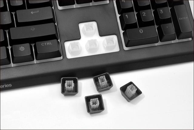 噪音控制堪比静音红轴，Apex家族血统，赛睿这款薄膜键盘亮点颇多