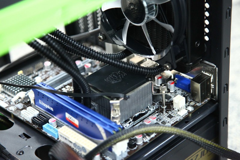 【一小时装机】记录神速装机时刻，先马套装+I5+GTX970装机分享。