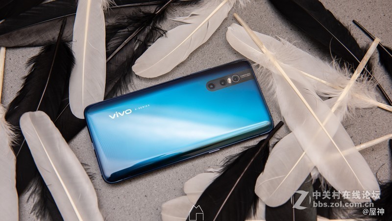 官方样片摄影师谈4800W三摄X27影像表现