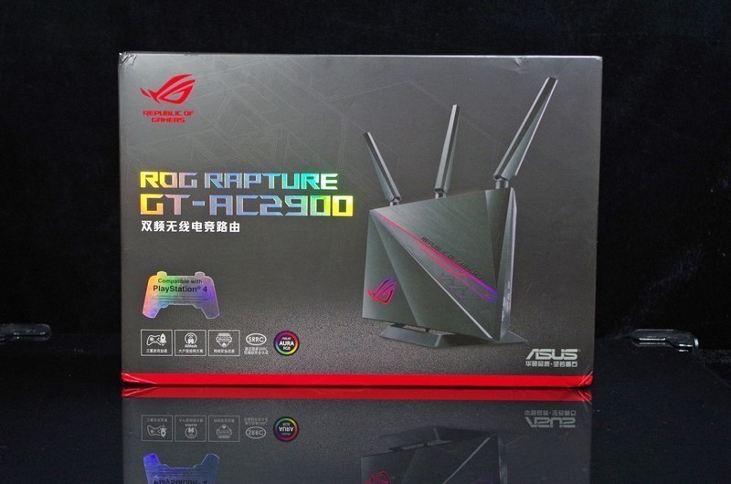 除了RGB灯效，华硕GT-AC2900已经做到全平台加速