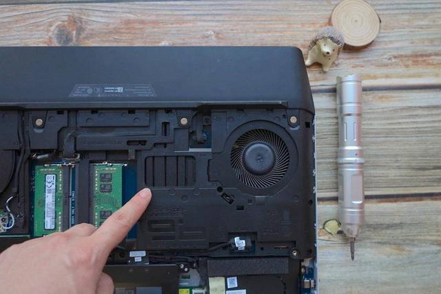 一分钱一分货，4万块钱买个这笔记本儿值了