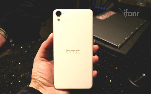 主打夜景自拍，HTC 发布 Desire 826