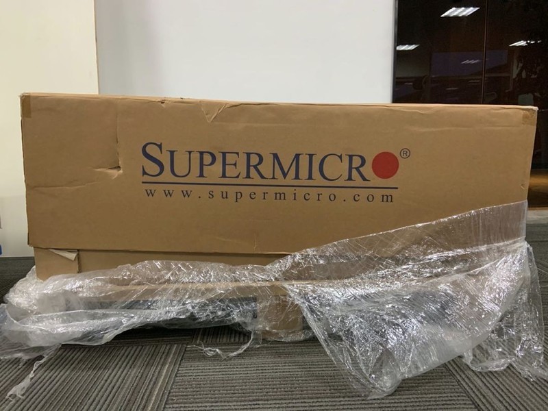 测评 | 矩池云上架 RTX 2080 Ti 八卡机开箱