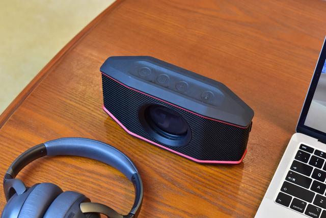 声音出色续航惊人唯颜值硬伤，Teufel老款主动降噪耳机评测