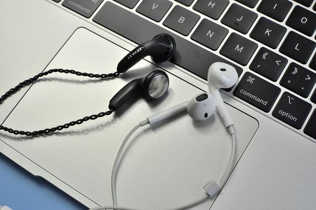 它让苹果配塞数码味一丝不挂，99元黑炎平头塞评测