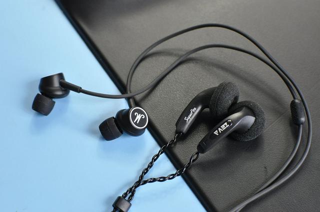 它让苹果配塞数码味一丝不挂，99元黑炎平头塞评测