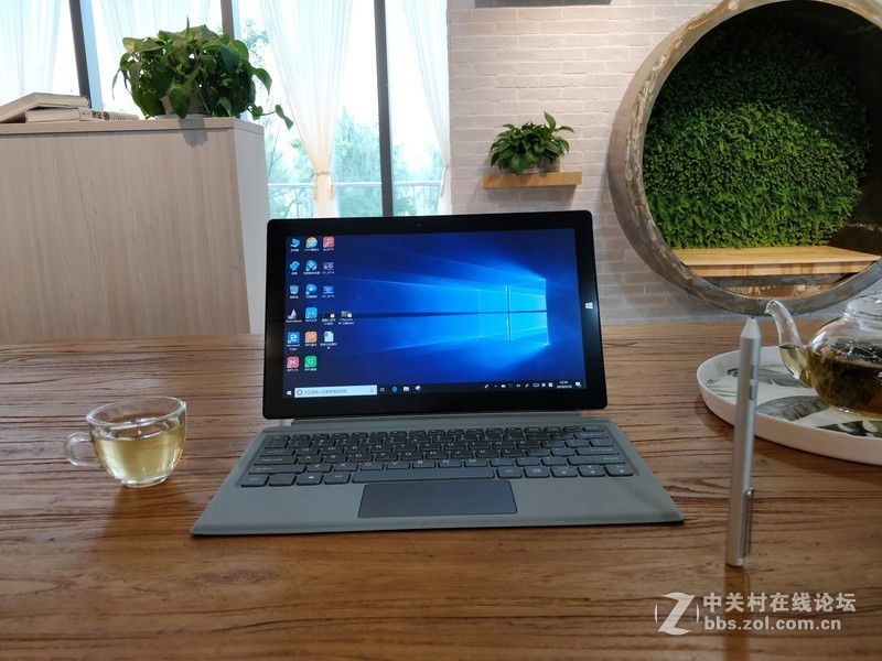 中柏EZpad Go二合一平板电脑，绘画出大师级作品 I 视频