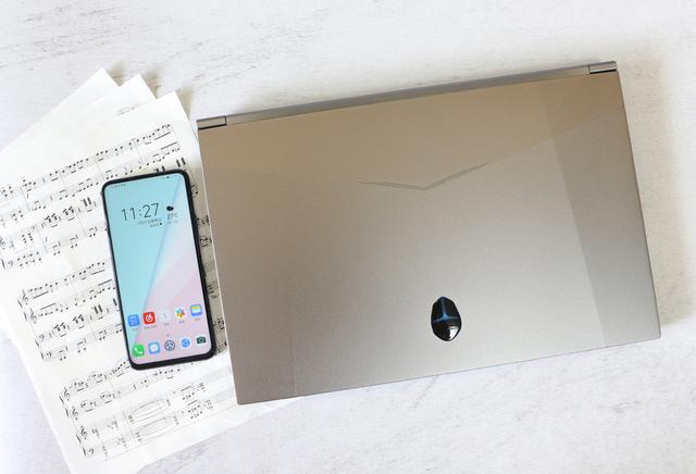 雷神911M野王游戏本全面评测!10代标压、GTX1650Ti