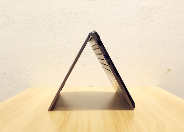 雷神911M野王游戏本全面评测!10代标压、GTX1650Ti