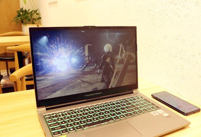 雷神911M野王游戏本全面评测!10代标压、GTX1650Ti