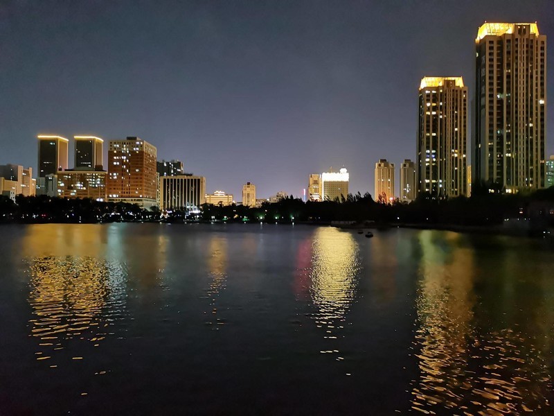 荣耀X10深度体验：这个价位荣耀能给的全给了