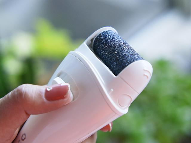 DOCO电动修足器修护足部死皮老茧更省力