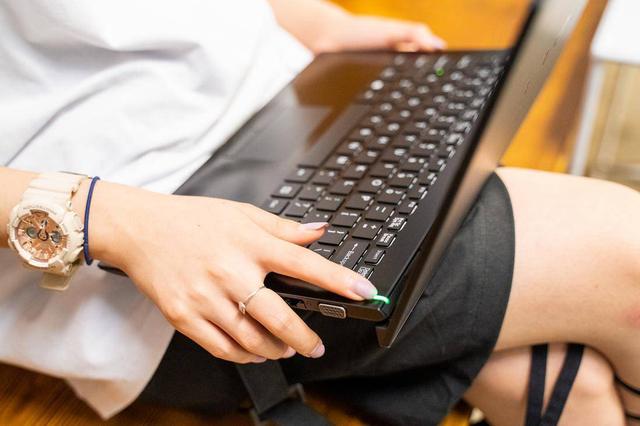 轻薄如翼性能强，VAIO SX14笔记本电脑体验