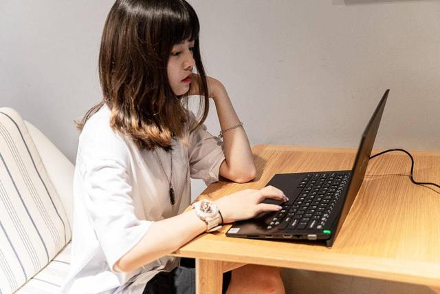 轻薄如翼性能强，VAIO SX14笔记本电脑体验