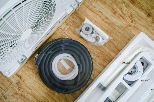 平均一天2块7的空调和一天1块的有多大差距?那看你在房间呆多久吧