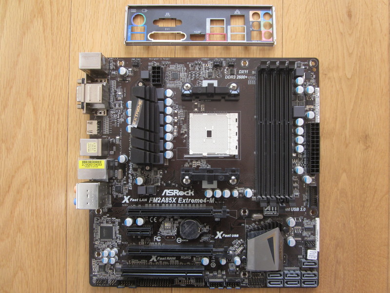 出自用升级下来的，华擎 FM2A85X Extreme4-M，成色九成新！300包邮不刀！