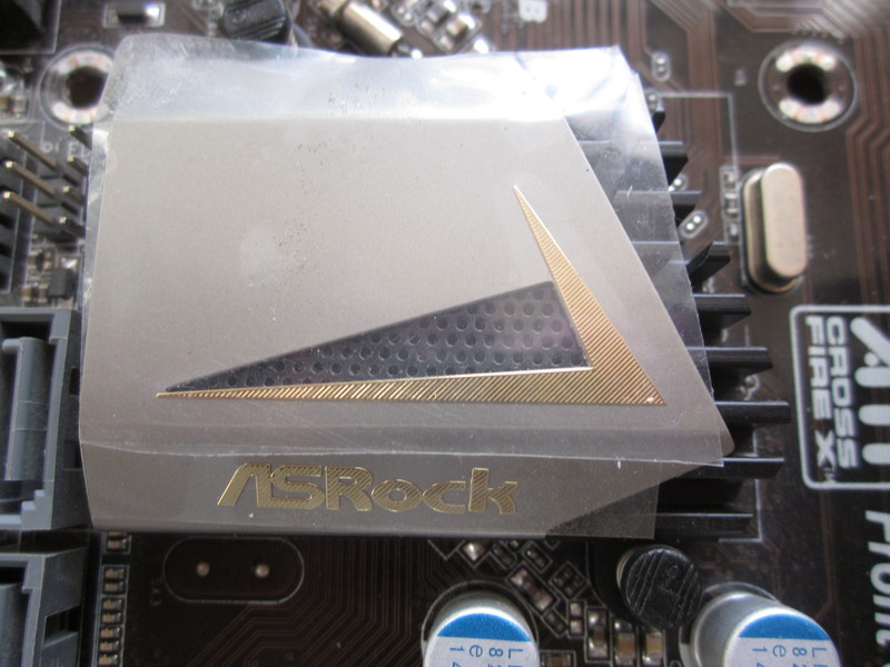 出自用升级下来的，华擎 FM2A85X Extreme4-M，成色九成新！300包邮不刀！