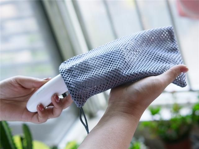 DOCO电动修足器修护足部死皮老茧更省力