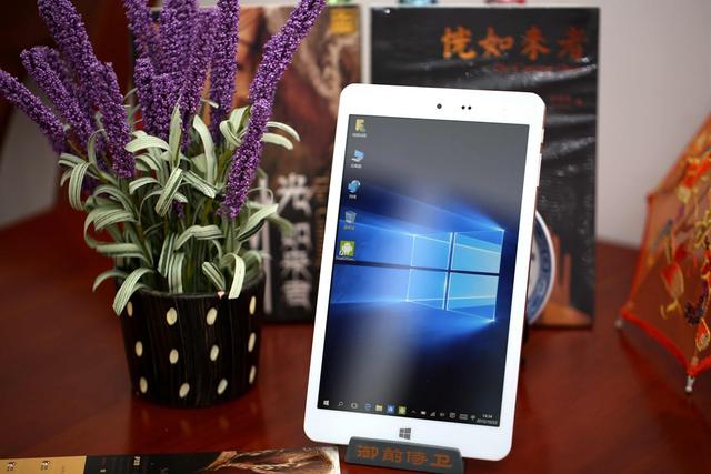 Win10双系统的魅力——驰为Hi8简测